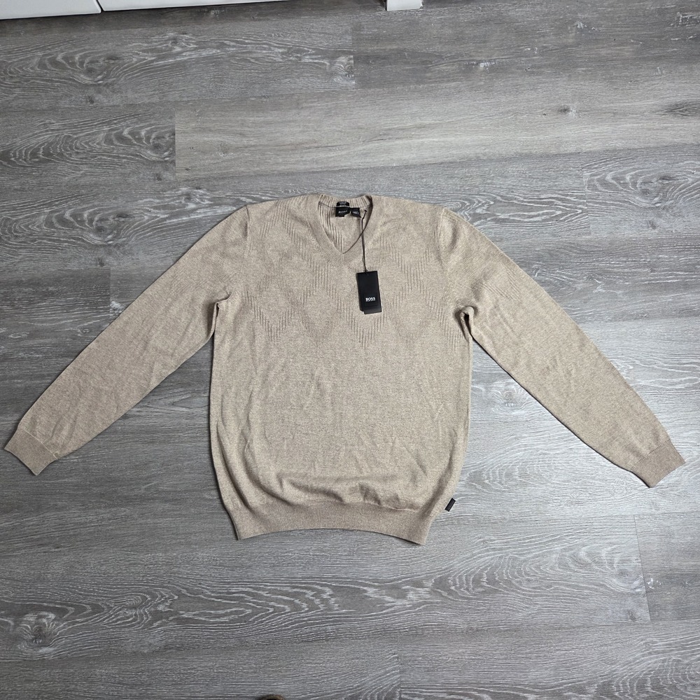 Men's NWT Hugo Boss Beige Extrafine Merino Wool V-Neck Sweater - Slim Fit Large